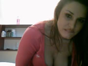 웹캠에서 놀리는 발정난 보스니아 거유 창녀