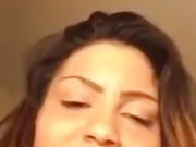 젊은 파리지앵 소녀 라이브