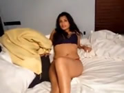 이국적인 섹시한 인도 아내 섹스 공유